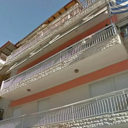 Stylish Modern Maisonette Szaloniki