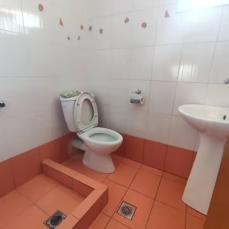 Stylish Modern Maisonette