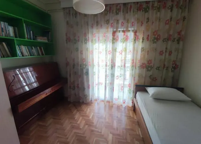 Stylish Modern Maisonette *